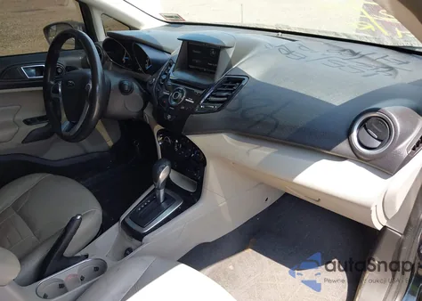 2015 Ford Fiesta Titanium из США, поврежденный, VIN 3FADP4FJXFM101708